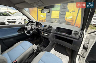 Хэтчбек Skoda Fabia 2009 в 