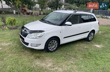 Универсал Skoda Fabia 2010 в Ильинцах