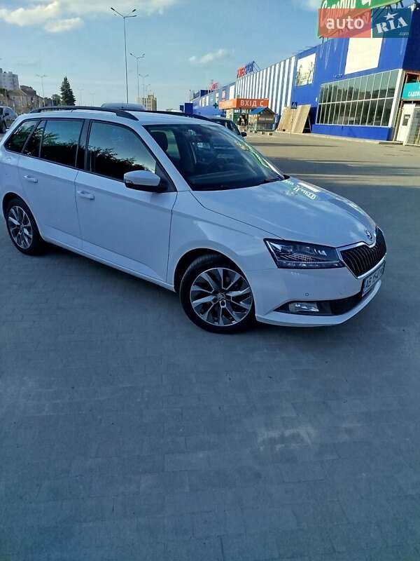 Универсал Skoda Fabia 2022 в 