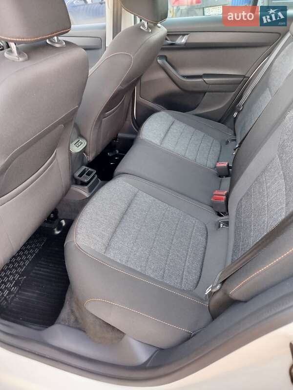 Универсал Skoda Fabia 2022 в Виннице