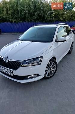 Универсал Skoda Fabia 2022 в 