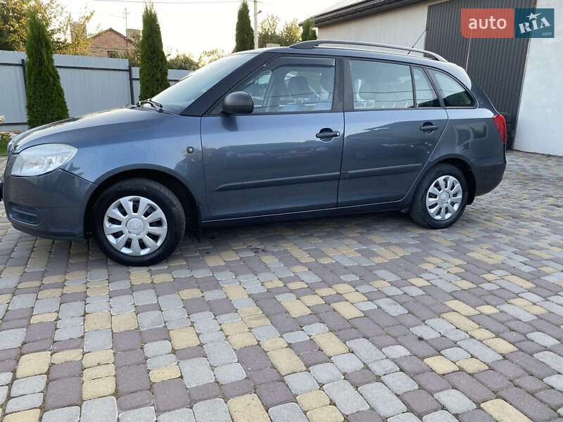Универсал Skoda Fabia 2008 в Нововолынске