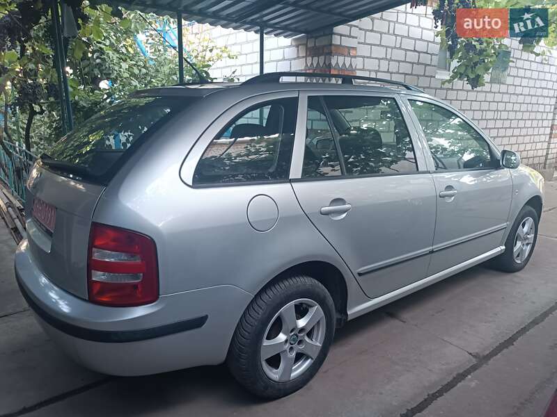 Універсал Skoda Fabia 2006 в Миколаєві