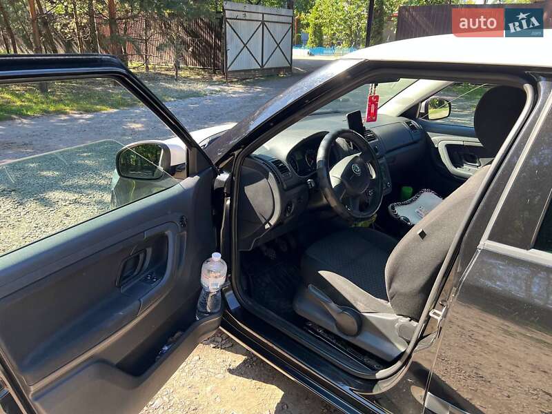 Хетчбек Skoda Fabia 2011 в Заводське