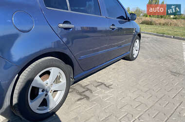 Хэтчбек Skoda Fabia 2001 в 