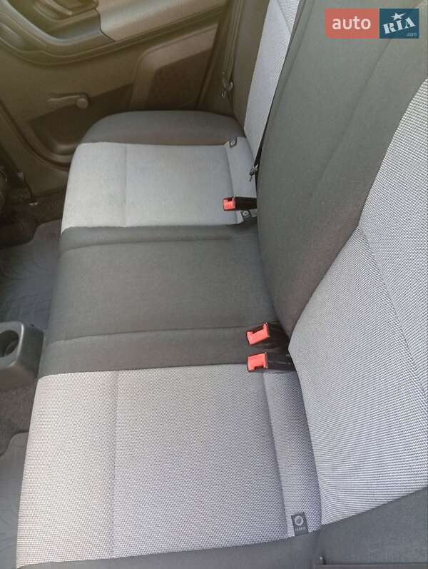 Хэтчбек Skoda Fabia 2011 в Ровно фото 16 Хэтчбек Skoda Fabia 2011 в Ровно