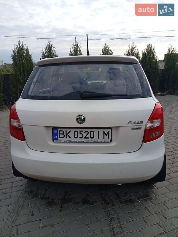 Хэтчбек Skoda Fabia 2011 в Ровно фото 19 Хэтчбек Skoda Fabia 2011 в Ровно