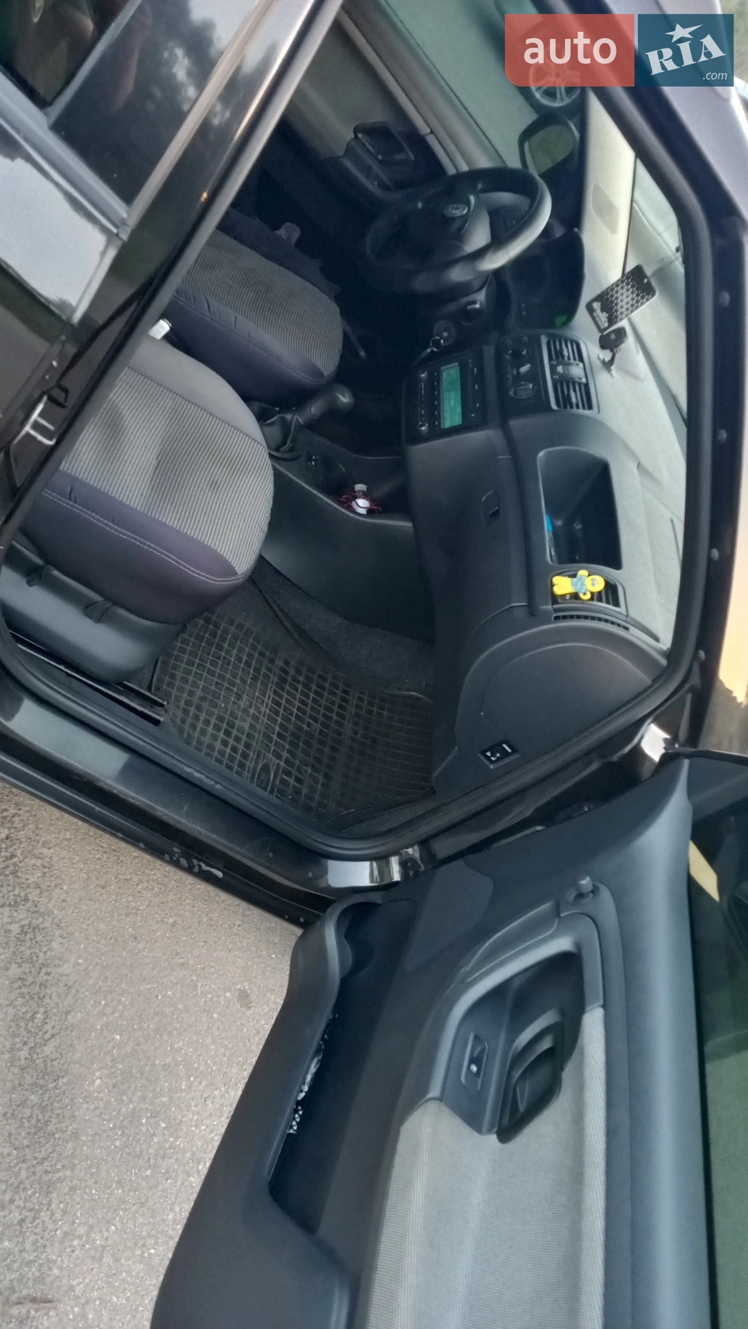 2010 Skoda Fabia - мініатюра 7