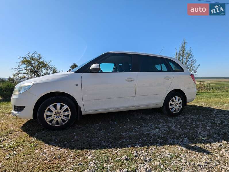 Универсал Skoda Fabia 2010 в Теребовле