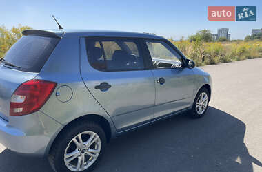 Хетчбек Skoda Fabia 2007 в 