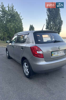 Хэтчбек Skoda Fabia 2011 в 