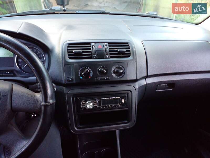 Хэтчбек Skoda Fabia 2011 в Краматорске фото 10 Хэтчбек Skoda Fabia 2011 в Краматорске