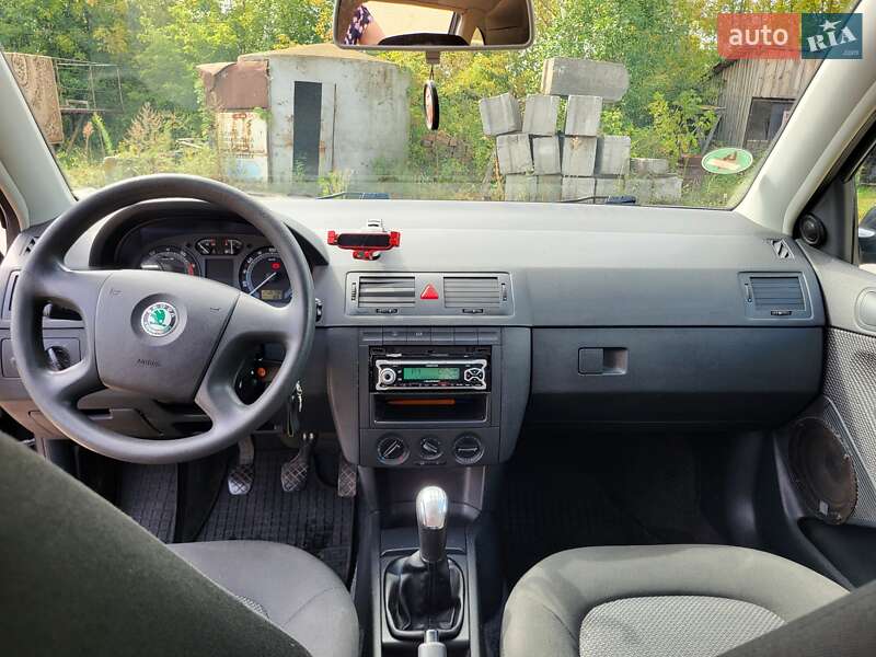 Универсал Skoda Fabia 2004 в Глухове