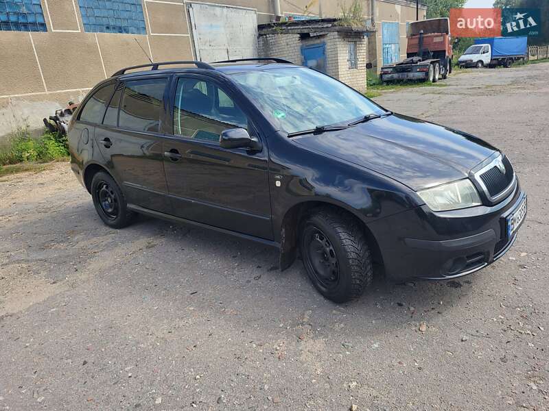 Универсал Skoda Fabia 2004 в Глухове