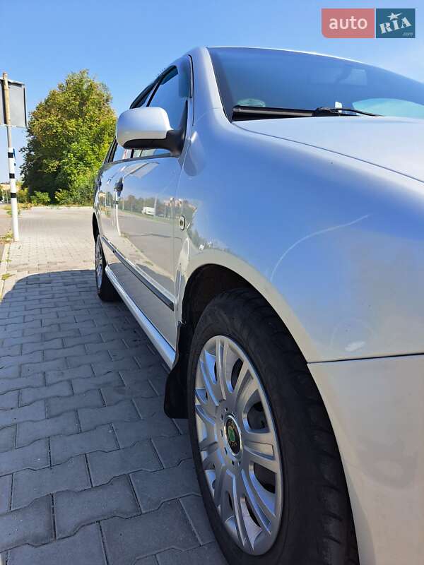 Универсал Skoda Fabia 2002 в Полтаве
