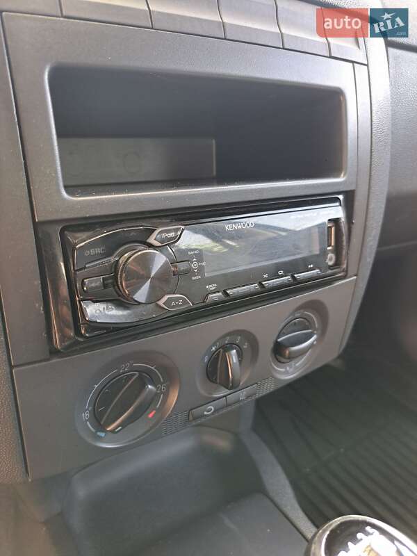 Универсал Skoda Fabia 2002 в Полтаве