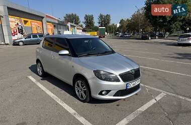 Хэтчбек Skoda Fabia 2009 в 