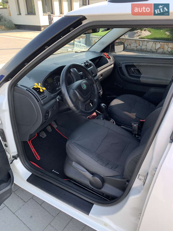 Универсал Skoda Fabia 2010 в Хусте