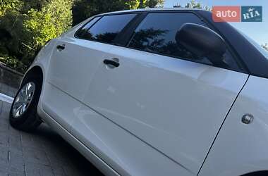 Хэтчбек Skoda Fabia 2011 в 