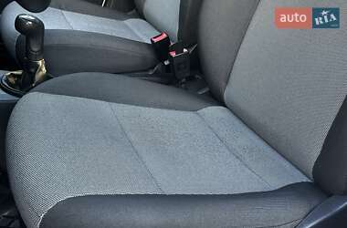 Хэтчбек Skoda Fabia 2011 в 