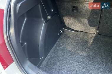 Хэтчбек Skoda Fabia 2011 в 