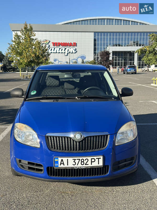 Хэтчбек Skoda Fabia 2009 в Броварах
