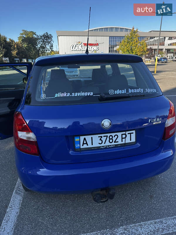 Хэтчбек Skoda Fabia 2009 в Броварах