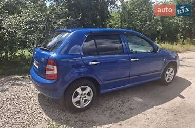 Хэтчбек Skoda Fabia 2006 в 