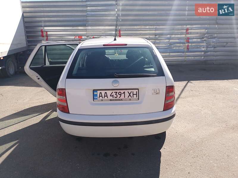 Універсал Skoda Fabia 2008 в Києві