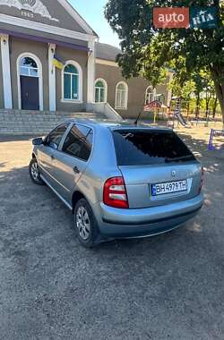 Хэтчбек Skoda Fabia 2003 в 