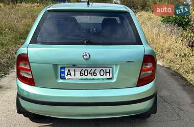 Хэтчбек Skoda Fabia 2000 в 