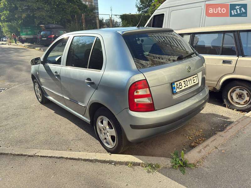 Хетчбек Skoda Fabia 2004 в Києві