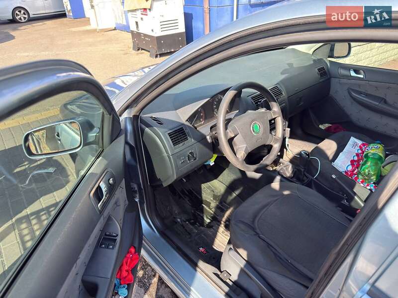 Хетчбек Skoda Fabia 2004 в Києві