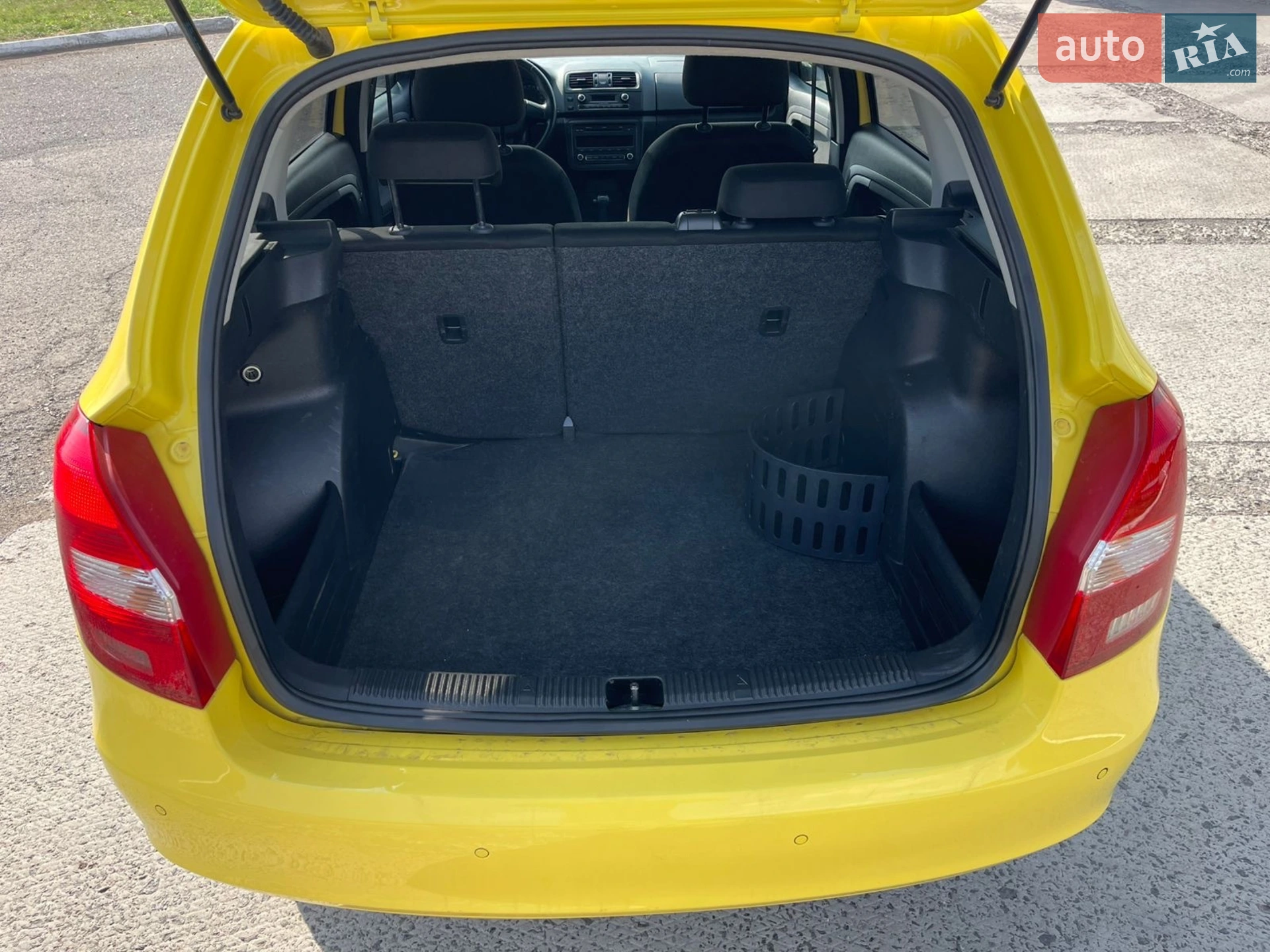 2012 Skoda Fabia - мініатюра 7