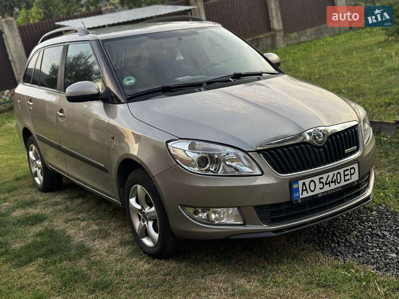 Универсал Skoda Fabia 2011 в Сваляве