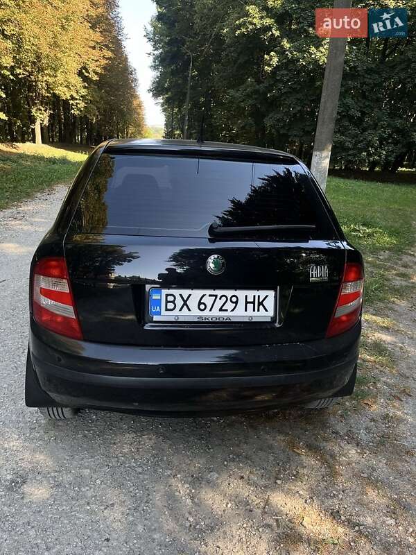 Хетчбек Skoda Fabia 2006 в Волочиську