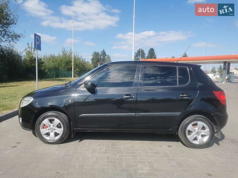 Хэтчбек Skoda Fabia 2009 в Любомле
