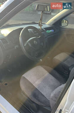 Хэтчбек Skoda Fabia 2013 в 