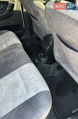 Хэтчбек Skoda Fabia 2013 в 