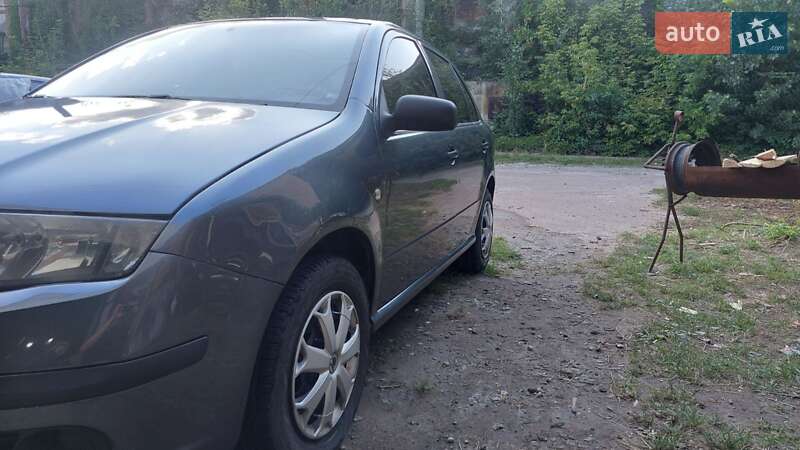 Хэтчбек Skoda Fabia 2007 в 
