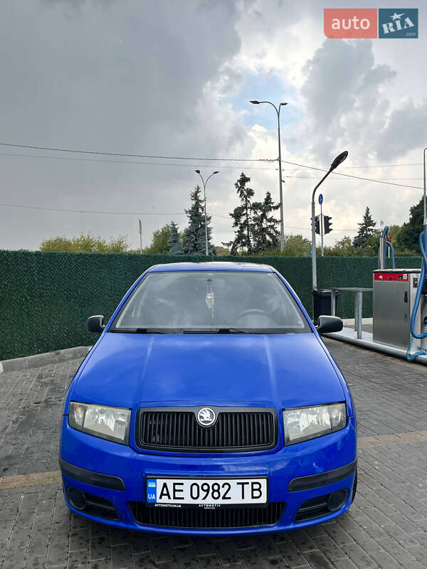 Седан Skoda Fabia 2007 в Києві