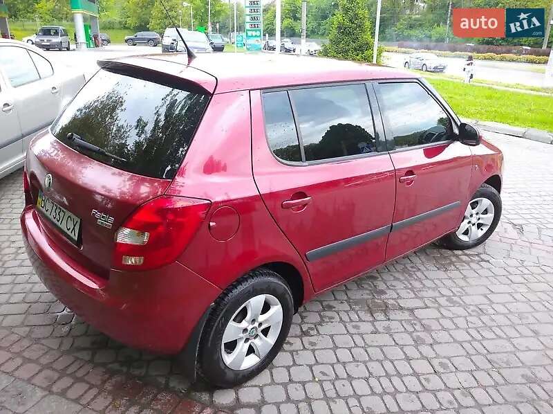 Хэтчбек Skoda Fabia 2008 в Львове