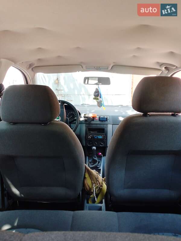 Універсал Skoda Fabia 2002 в Кропивницькому