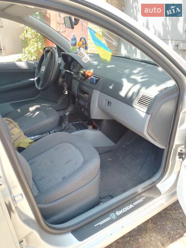 Універсал Skoda Fabia 2002 в Кропивницькому