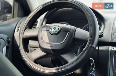 Хэтчбек Skoda Fabia 2009 в 
