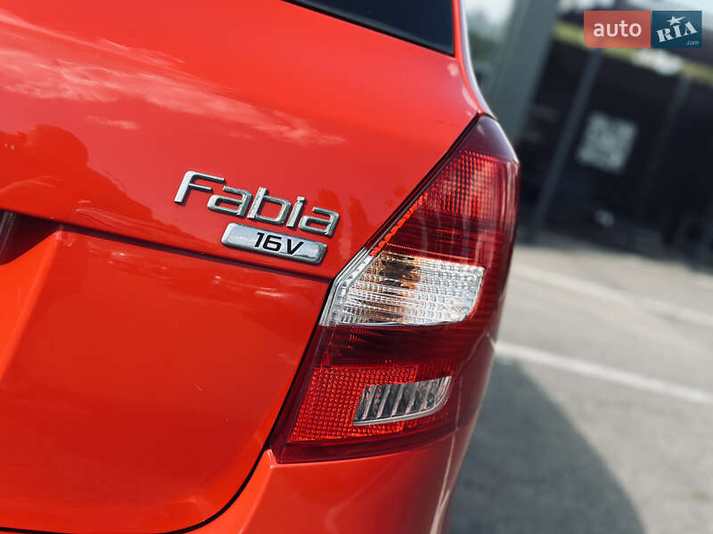 Хэтчбек Skoda Fabia 2009 в Кременчуге