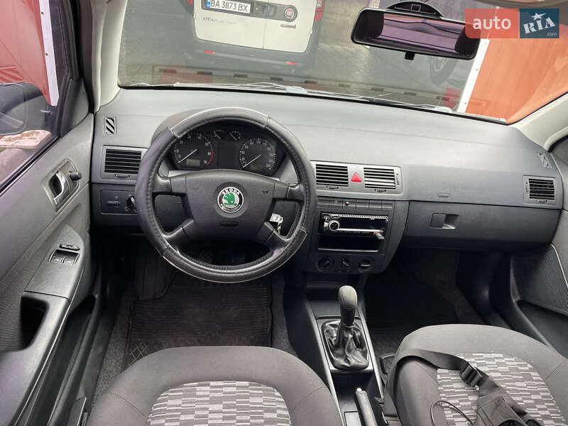 Універсал Skoda Fabia 2004 в Кропивницькому
