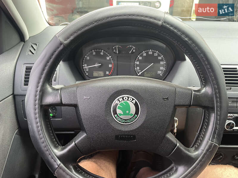 Універсал Skoda Fabia 2004 в Кропивницькому