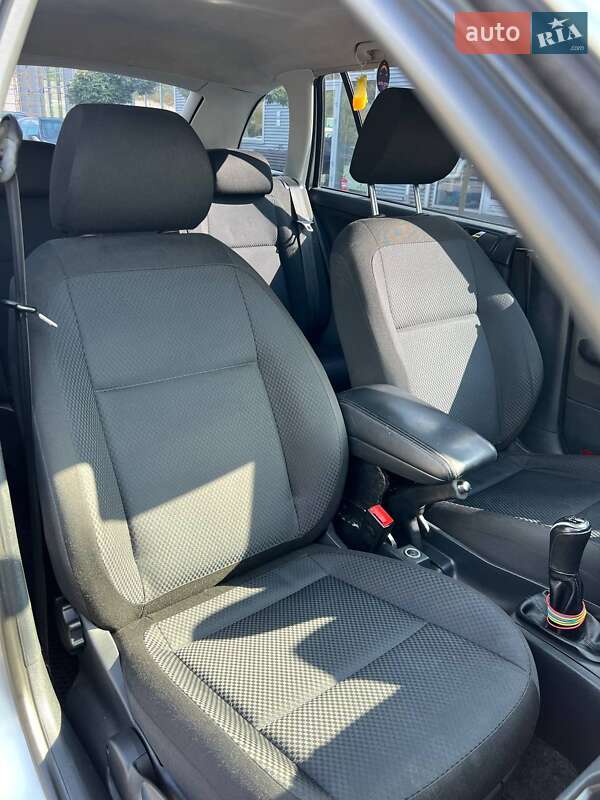 Универсал Skoda Fabia 2005 в Ровно