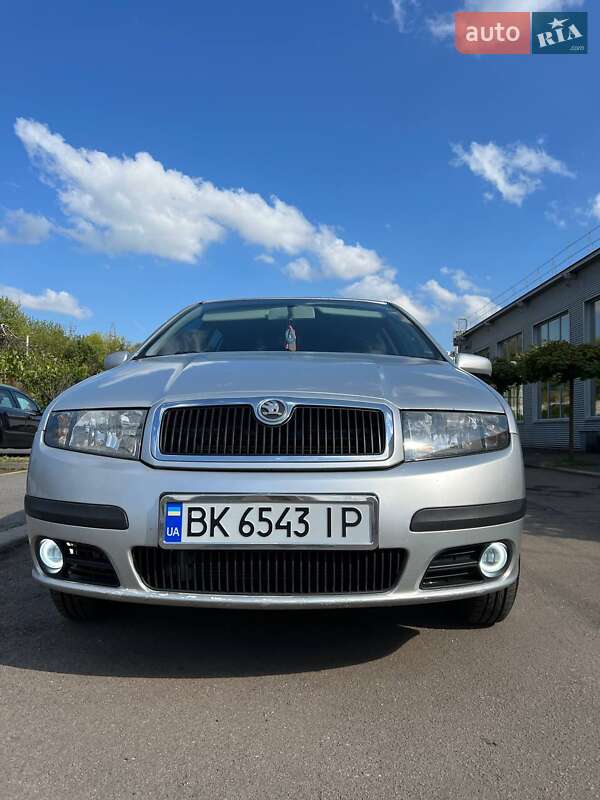 Универсал Skoda Fabia 2005 в Ровно